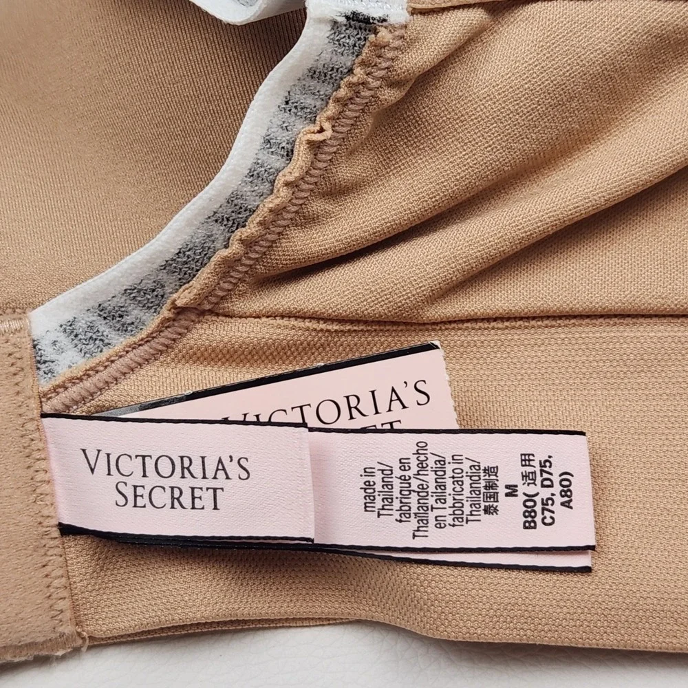 NWT Victoria's Secret Wireless Bra Size M Tan Logo Strap Seamless Molded Cups